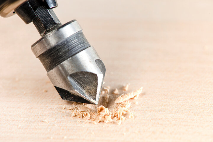 Countersink for deepening the self-tapping screw