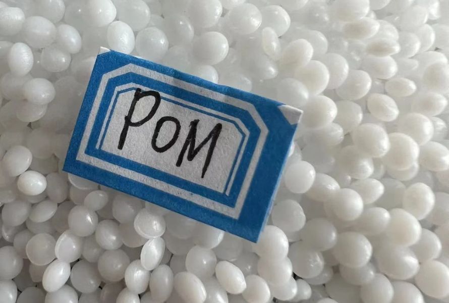 what-is-pom-plastic-key-properties-benefits-applications